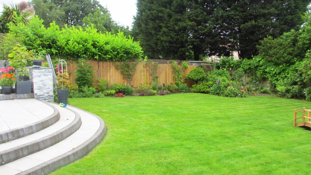 garden maintenance in standish wigan